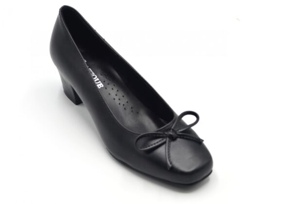 Fantique Classic Ladies Court Shoe with Ribbon Decor - Image 2