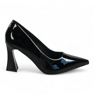 TTP Glossed Pointed-Toe Heel AW9506-1 in Black