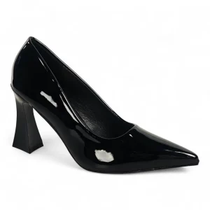 TTP Glossed Pointed-Toe Heel AW9506-1 in Black