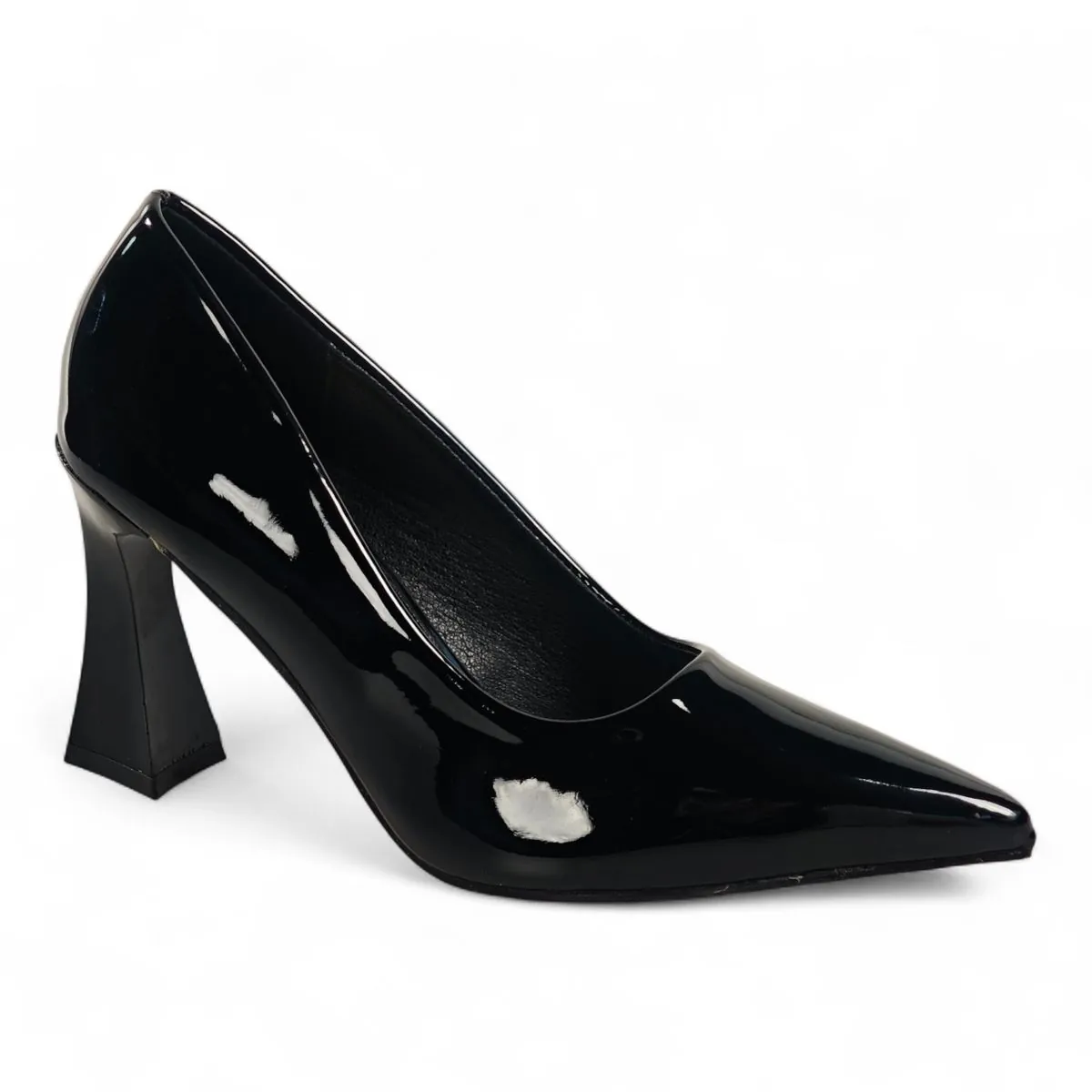 TTP Glossed Pointed-Toe Heel AW9506-1 in Black