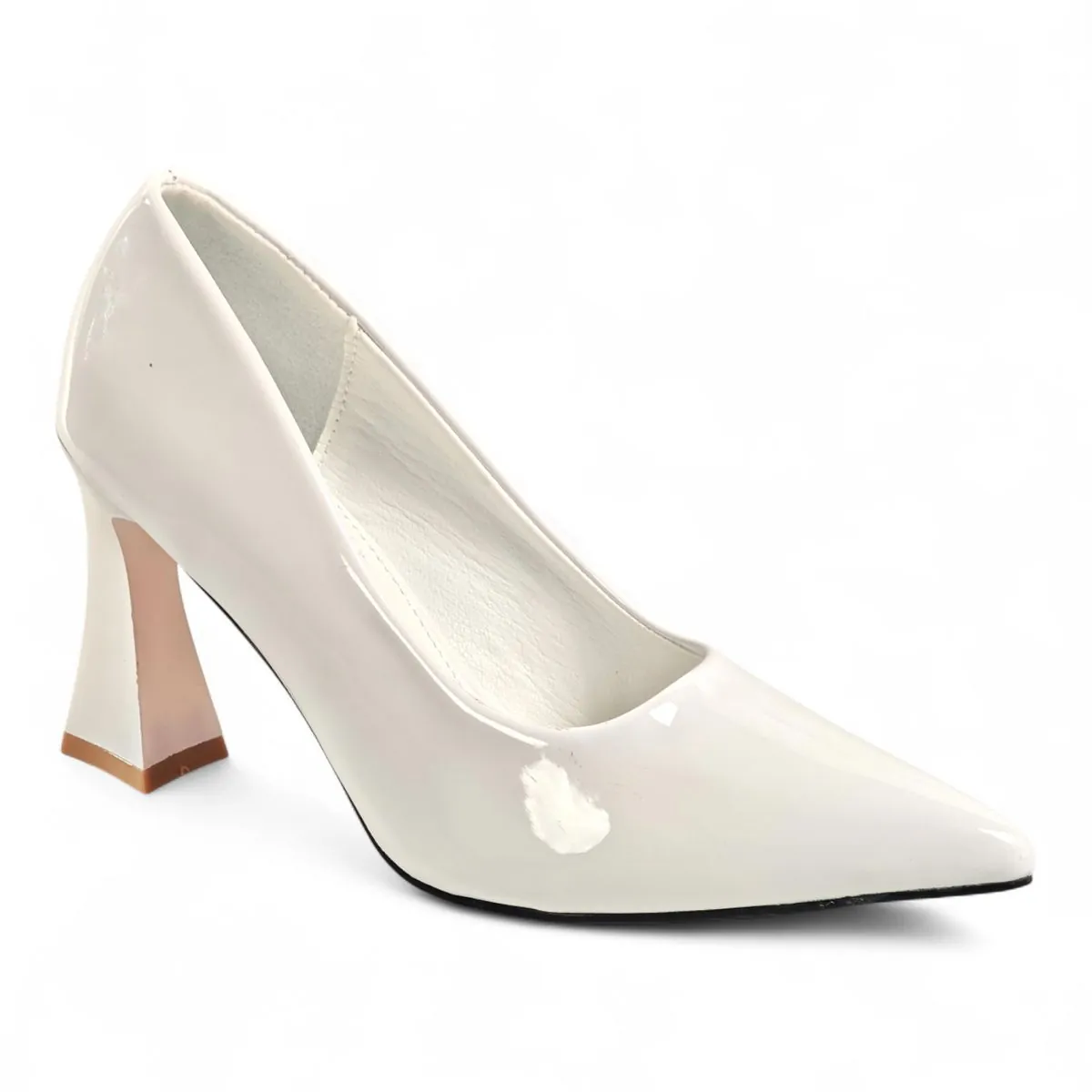 TTP Glossed Pointed-Toe Heel AW9506-1 in White